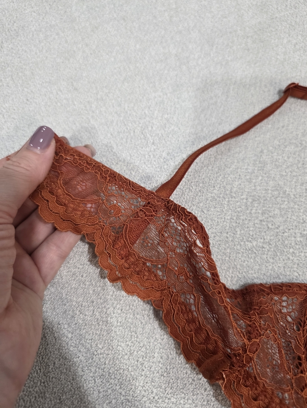 FREE PEOPLE Intimately Lace Plunge BRA - Picture 8 of 16